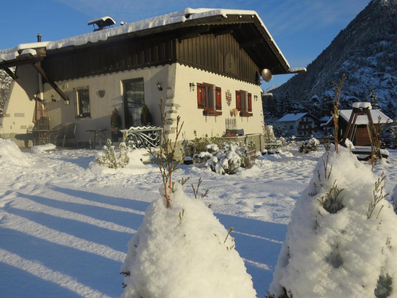 Ferienhaus Oetztal-Lodge Sautens Ngoại thất bức ảnh